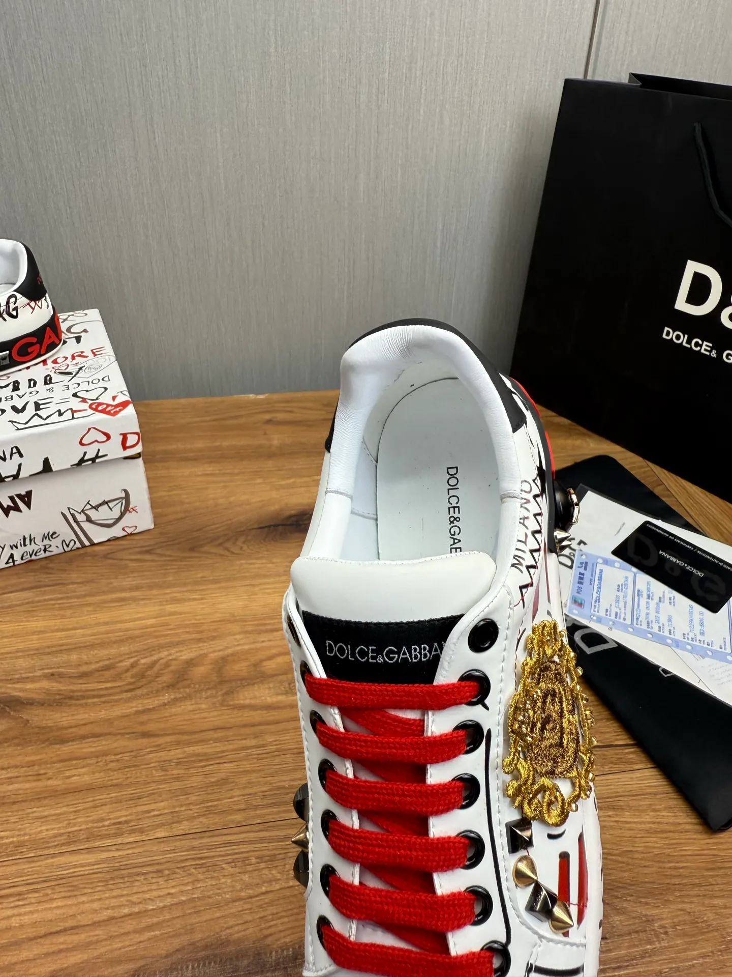 Men's men's shoes 💰520💰 Dolce & gabbana (DG) official website synchronized new models 💥1 fashionable hot models: 1 Exclusive mold opening ✅Imported cowhide for the upper, unique brand style logo upper 💥Sheepskin feet 🐑Original private mold outsole ✔️36-44 (38.45 custom-made, non-refundable)